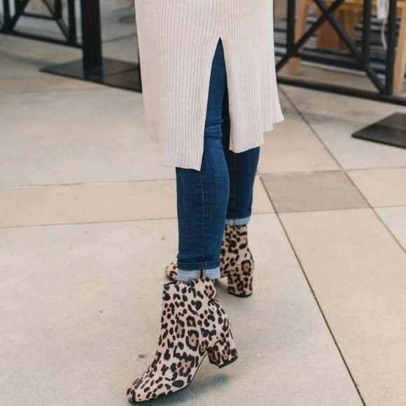 *LAST PAIR!" Leopard Booties - Picture 4 of 7